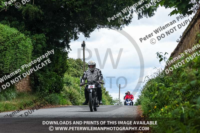 Vintage motorcycle club;eventdigitalimages;no limits trackdays;peter wileman photography;vintage motocycles;vmcc banbury run photographs
